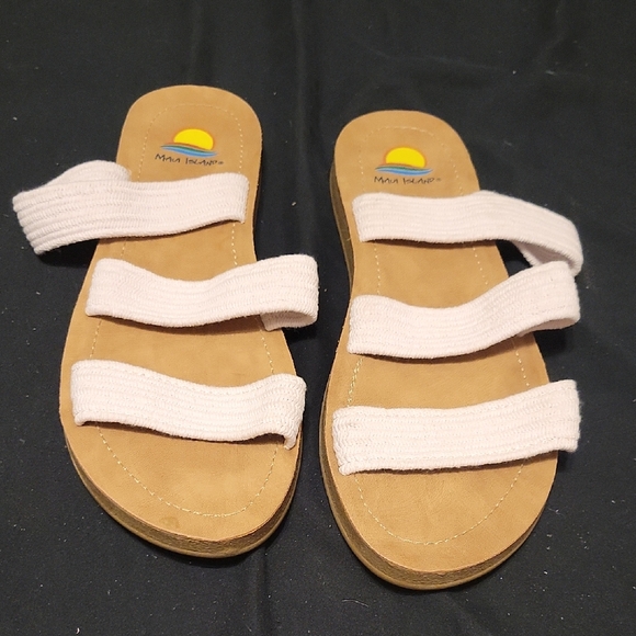 MIA Women's Cream and Tan Sandals - Picture 1 of 4